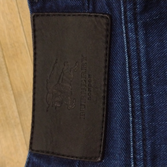 Burberry straight leg jeans dark rinse size 34R women EU (size 8 US) - Picture 4 of 13